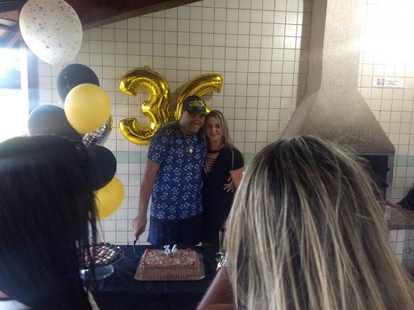 Empresário Cris Rodeio reúne amigos e comemora 36 anos de vida
