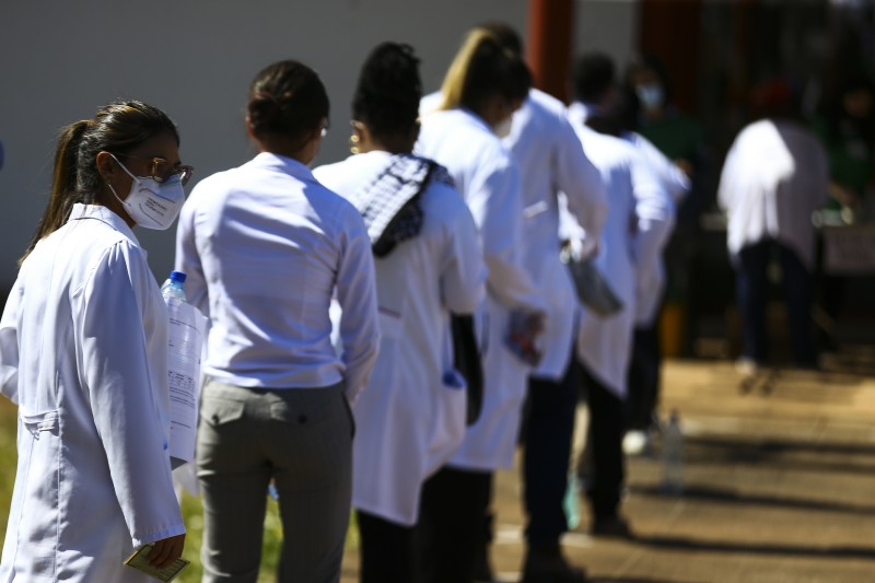 Revalida 2022 aplica segunda etapa de provas hoje e amanhã