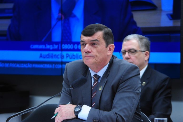 Ministro da Defesa apresenta prioridades da pasta em audiência nesta quarta