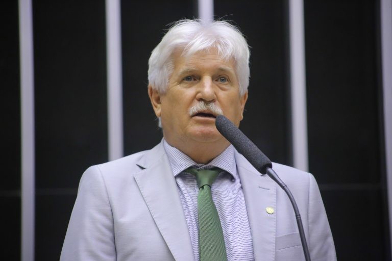 Audiência analisa impacto de grandes projetos de energia, transporte e mineração em comunidades do Pará