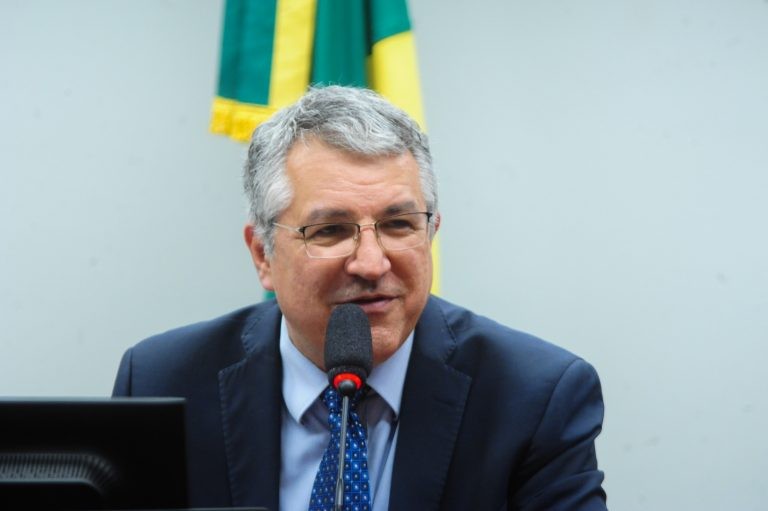 Projeto susta portaria do Ministério da Saúde sobre pré-natal, parto e pós-parto