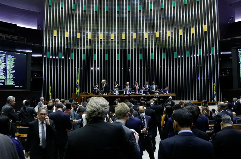 PEC do Estado de Emergência aguarda promulgação