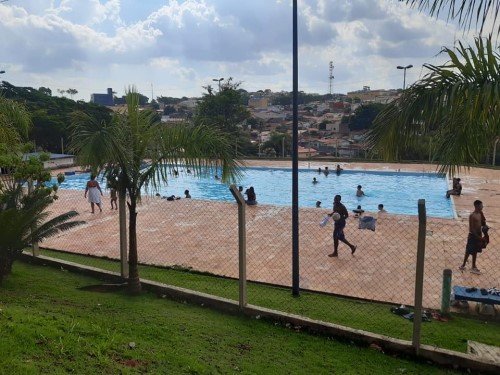 Carteirinha passará a dar acesso a todas as 13 piscinas públicas de Campinas