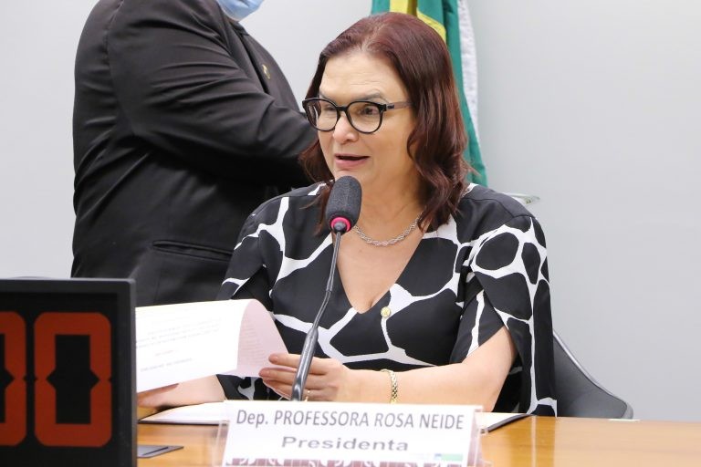 Comissão promove ciclo de palestras sobre cultura e universidades na próxima quarta