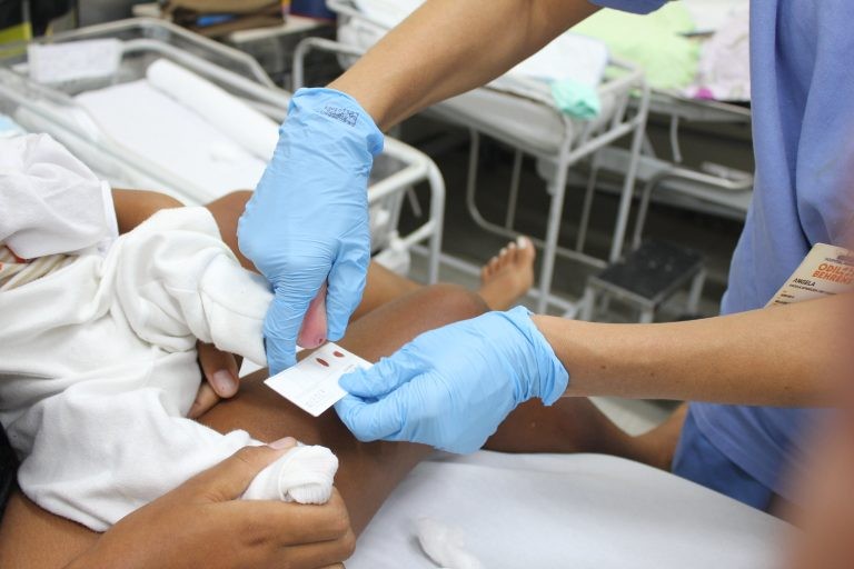 Comissão de Seguridade Social discute antecipação de testagem para AME no teste do pezinho