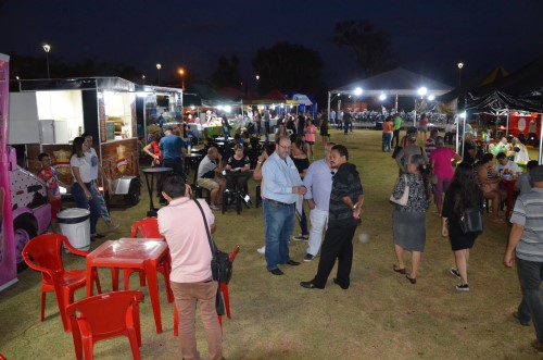Feira do Luar acontece nesta quarta-feira