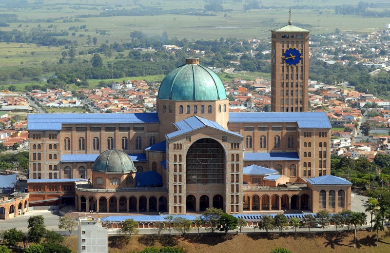 Festival reúne cantores no Santuário Nacional de Aparecida