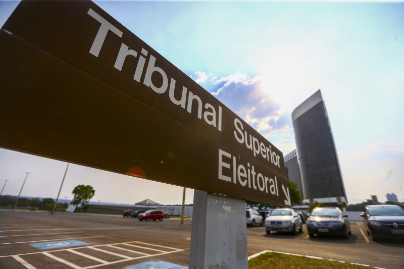 TSE dá prazo de 48 horas para Defesa informar sobre auditoria de urna