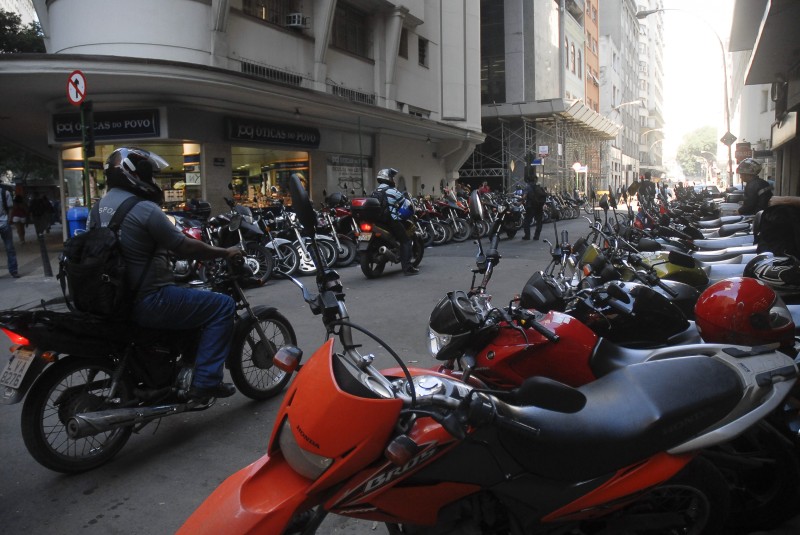 Detran-RJ realiza segundo mutirão para atender motociclistas