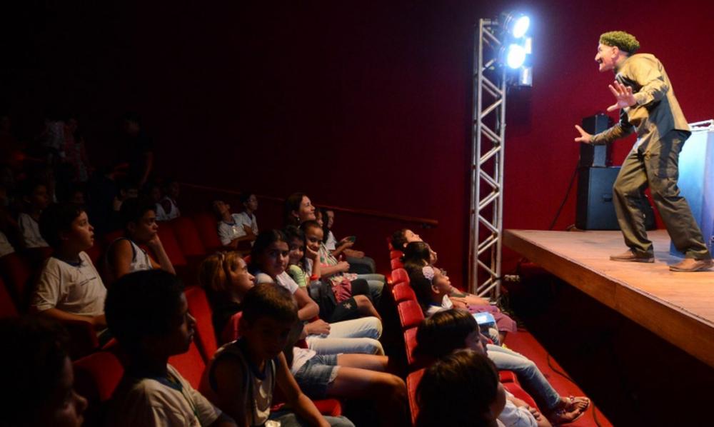 Sumaré abre inscrições de oficina teatral para crianças e adolescentes de 8 a 14 anos
