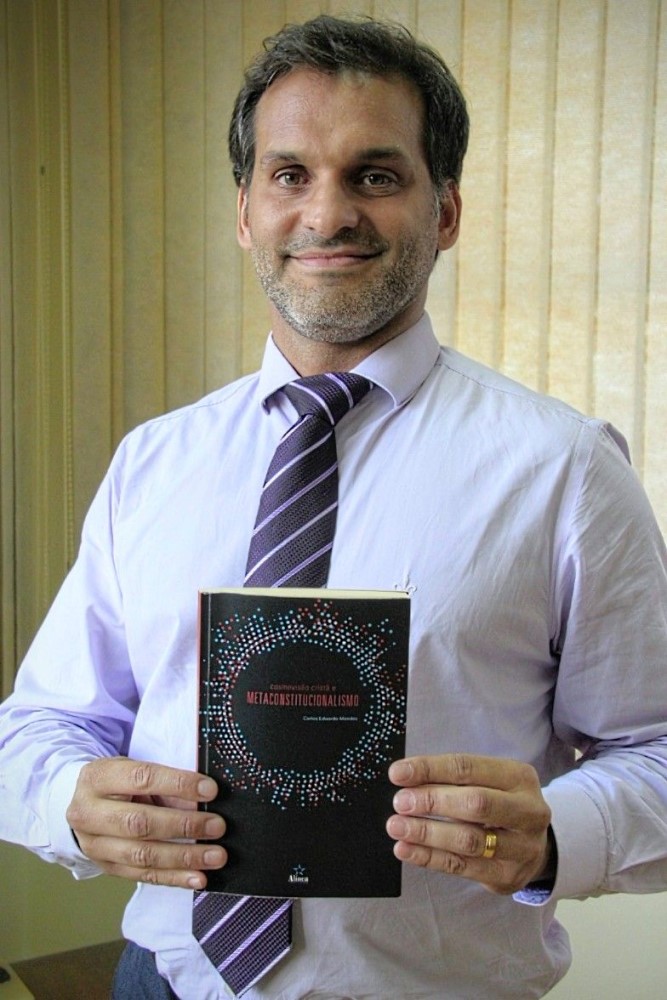 Juiz Carlos Eduardo Mendes lança livro sobre Direito e Cristianismo na próxima terça-feira