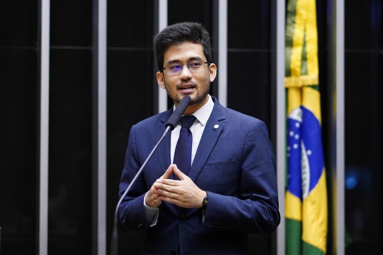 Proposta exige detalhamento nos contracheques sobre a tributação