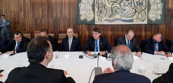 Presidente anuncia Programa de Renda Cidadã (28)