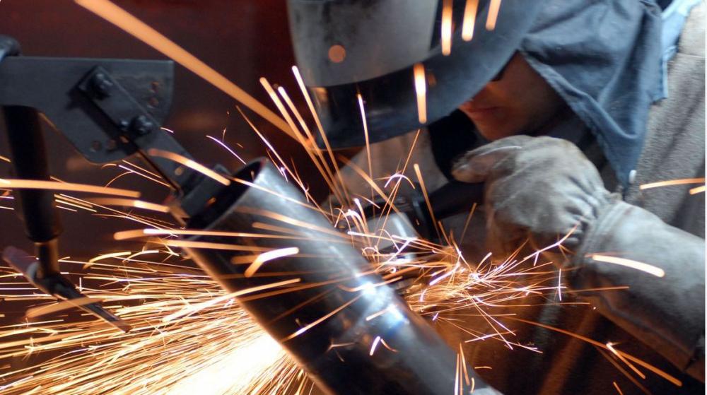 Produção industrial cresce em 11 locais em setembro, diz IBGE