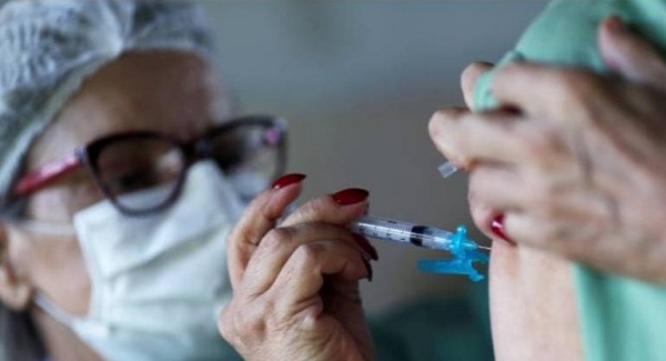 Brasil tem 227.563 mortes por covid-19 e 9,3 milhões de casos