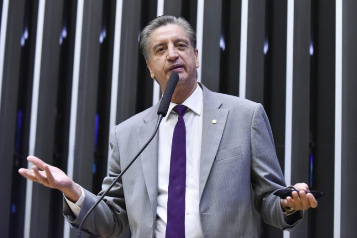 Projeto inclui no Programa Nacional de Imunizações a vacina contra meningite tipo B
