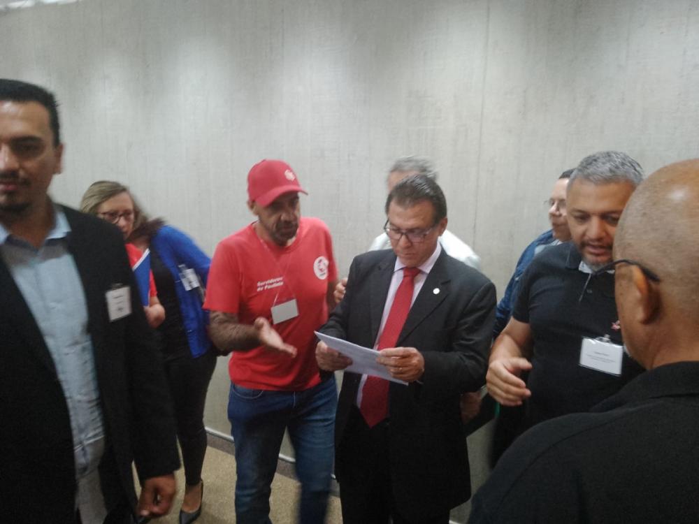 Diretores do sindicato dos servidores públicos de Paulínia apresentam demandas ao ministro do Trabalho