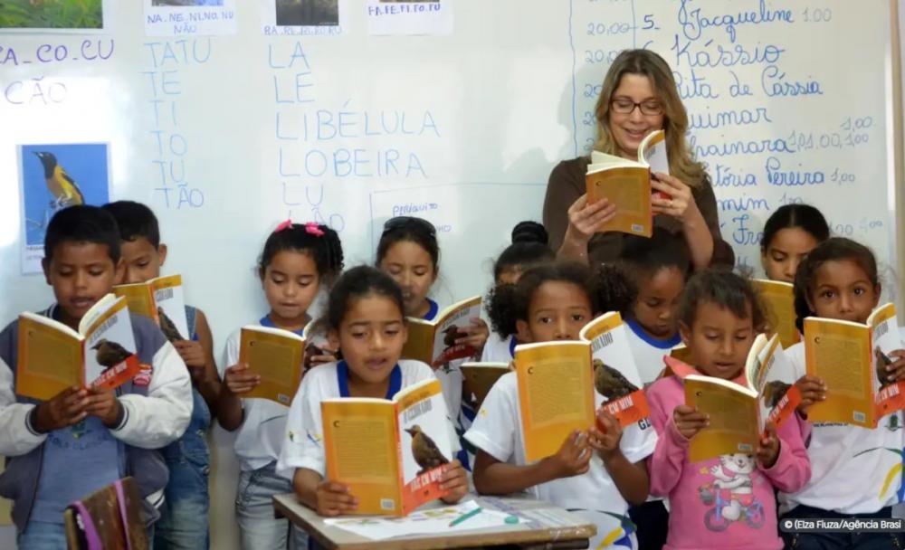 Campinas abre processo seletivo para contratar professores de leitura