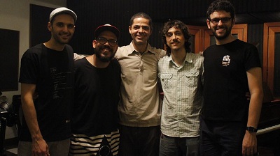Música e artes visuais em show de Âmago Trio e Ernesto Bonato