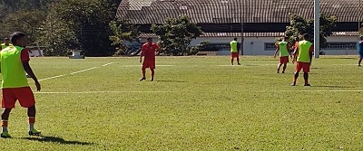 Guarani treina para enfrentar o CRB e sair da crise