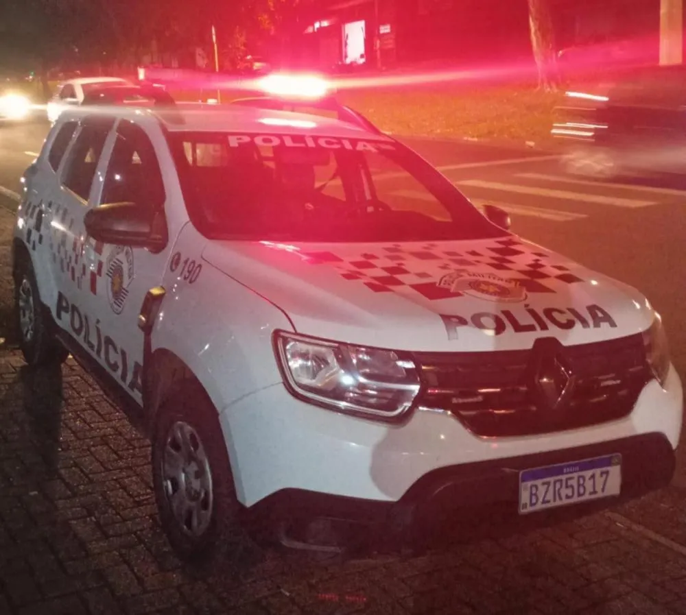 Homem acaba preso após desrespeitar medida protetiva da mãe e ainda ameaçar a irmã, em Mogi Guaçu