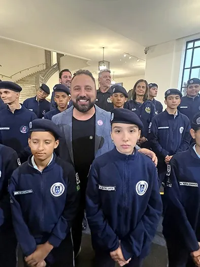  Gestão do prefeito Henrique do Paraíso pré-seleciona três escolas para implantação do modelo cívico-militar em Sumaré