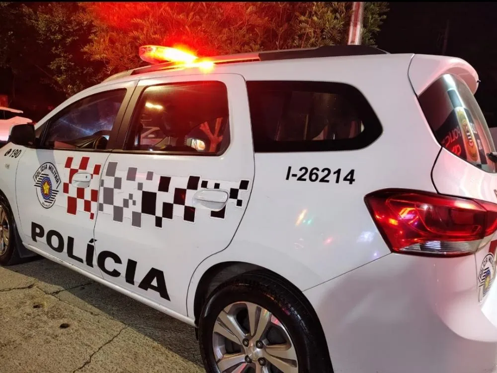 Homem é preso por agredir ex-companheira e destruir seus pertences