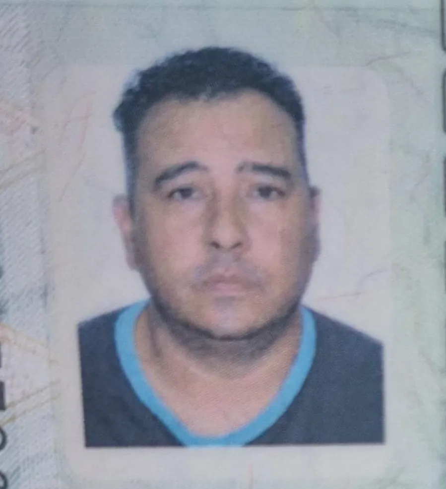 Motociclista morre após colidir com caminhão em estrada da região