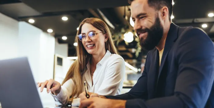  Vale a pena fazer curso de marketing de influência e redes sociais?
