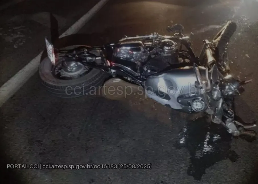 Acidente na Santos Dumont mata pedestre e motociclista