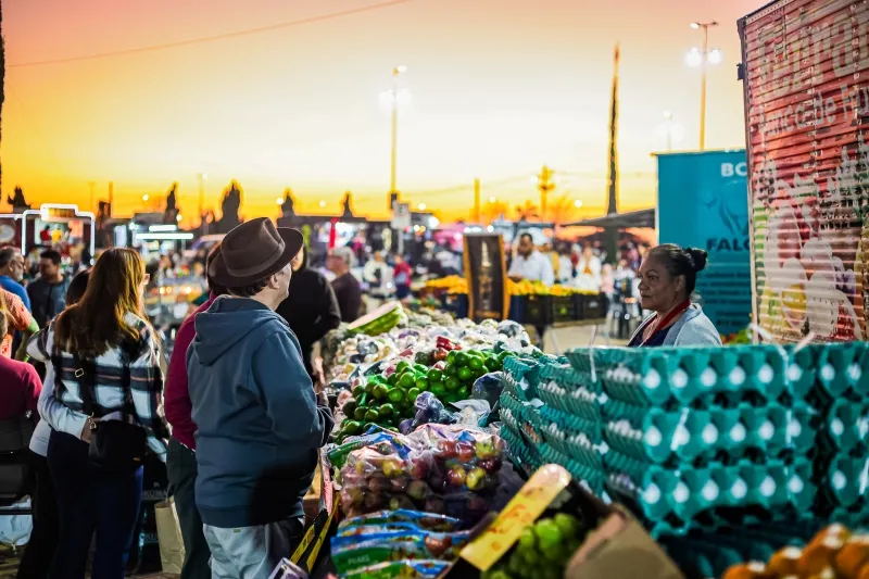 Feira Noturna oferece música, gastronomia e serviços nesta quarta-feira em Paulínia