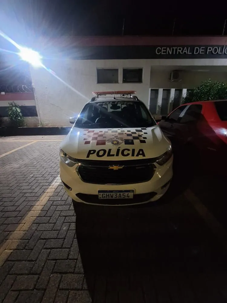 Homem é preso ameaçar e agredir namorada com socos em Mogi Guaçu