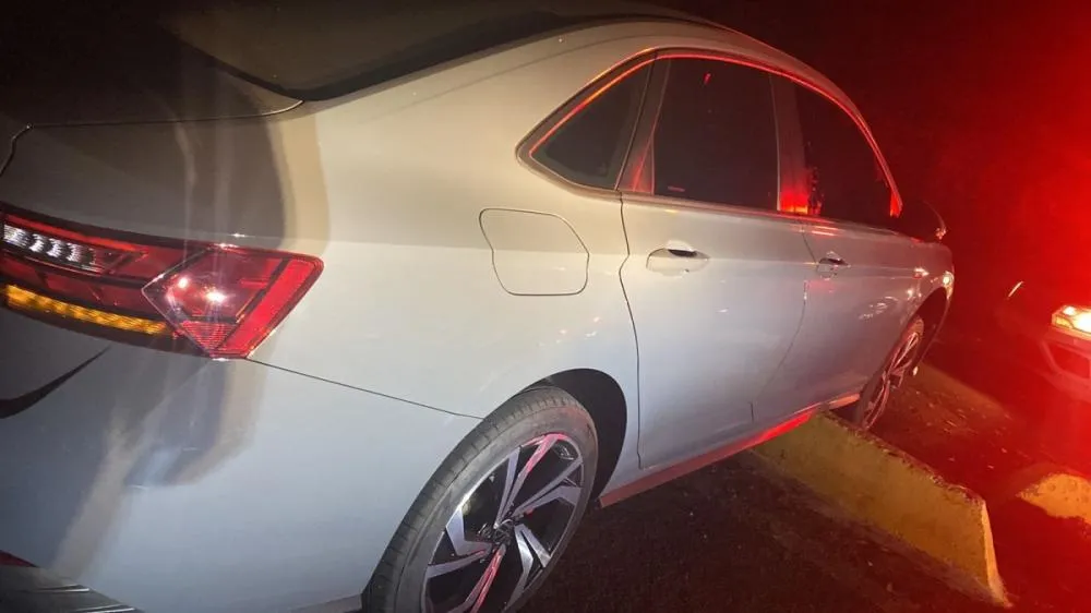 PM recupera carro roubado após perseguição por rodovia em Mogi Guaçu