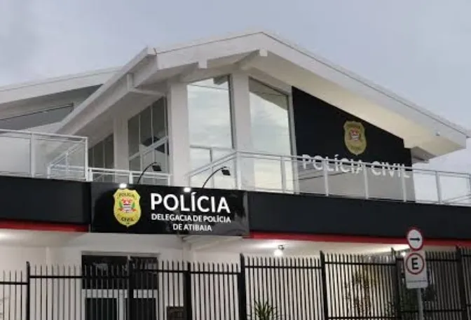 Empresário tira R$ 14 mil da cueca e oferece metade a PMs para evitar prisão