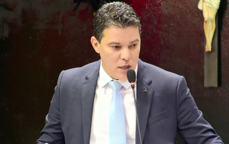 Alex Tailândia apresenta requerimento para Câmara ouvir Secretário de Bem-Estar Animal de Mogi Guaçu