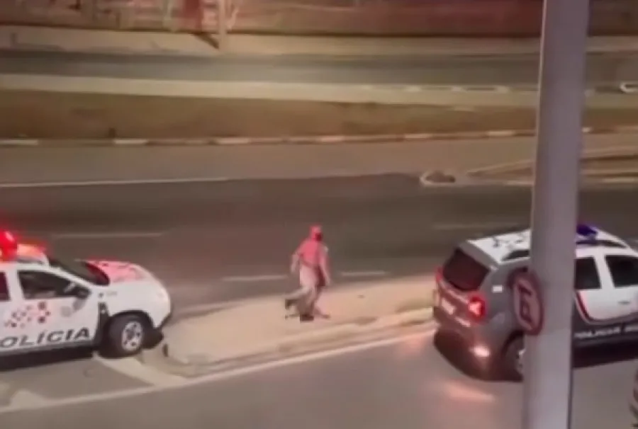 Homem morre baleado após roubar moto e trocar tiros com a PM em Campinas