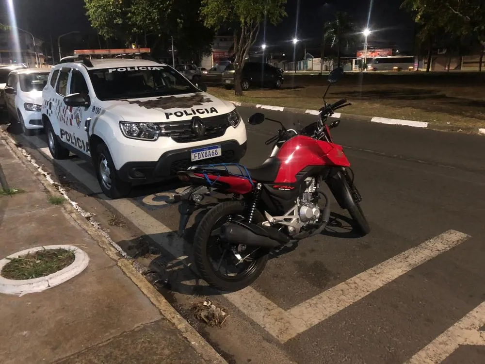 Criança é atropelada por moto ao atravessar avenida em Hortolândia