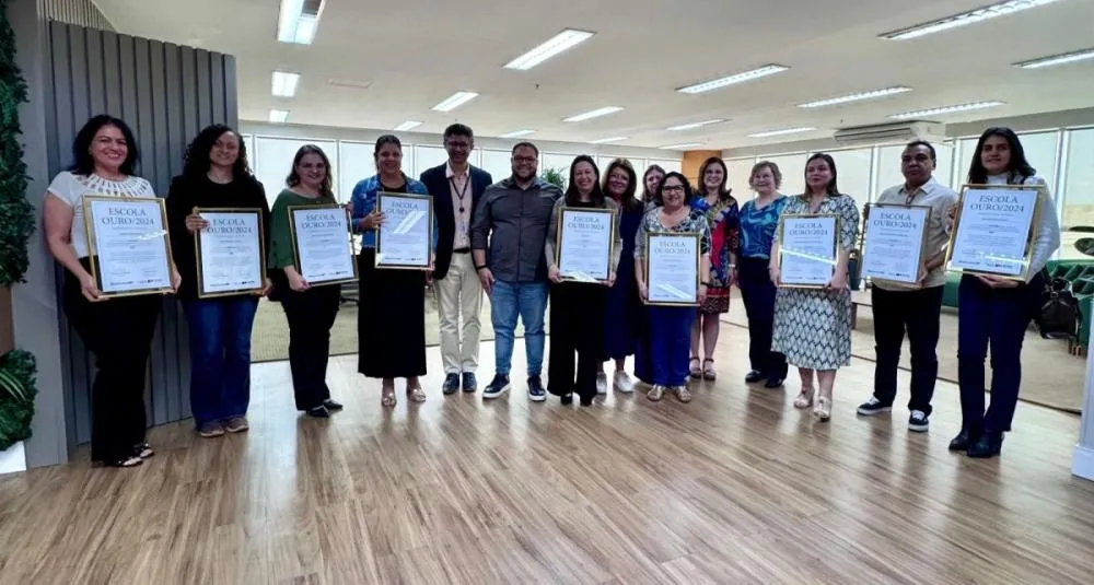 Paulínia: Danilo Barros recebe diretores das escolas municipais premiadas pelo Programa Alfabetiza Juntos SP