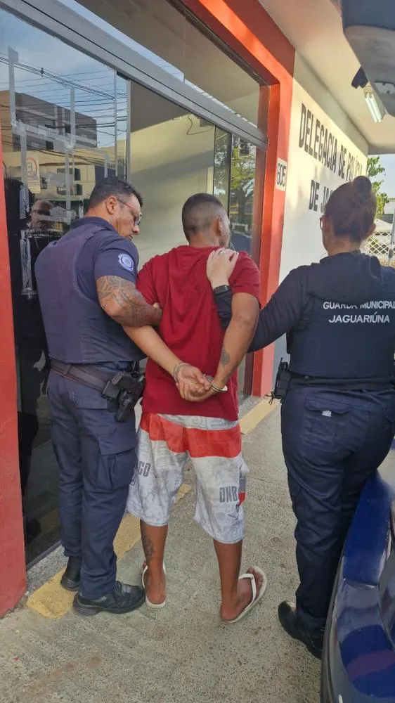 Homem é preso após tentar estuprar e agredir mulher no Centro de Jaguariúna