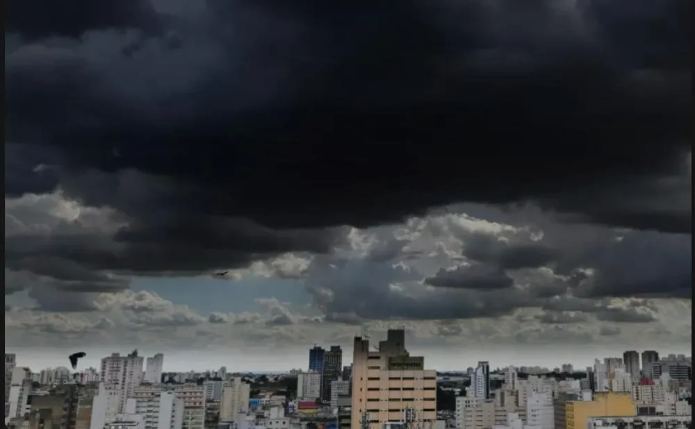 Região recebe alerta para tempestades com ventos de até 100 km/h