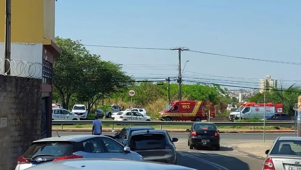 Homem morre em confronto com a PM após esfaquear o próprio filho em Mogi Guaçu