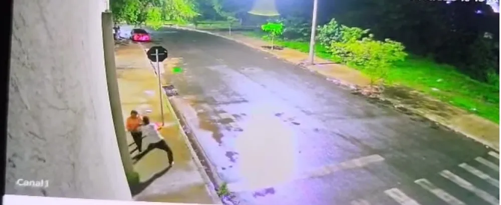 Vídeo mostra mulher matando o companheiro em Mogi Mirim; assista