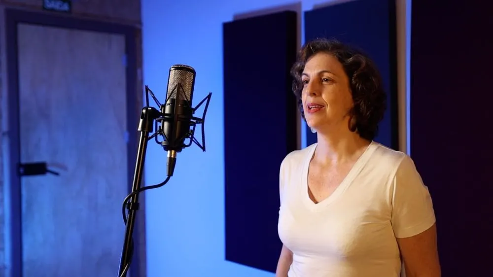 Brisa lança EP que convida adultos e crianças a explorarem emoções