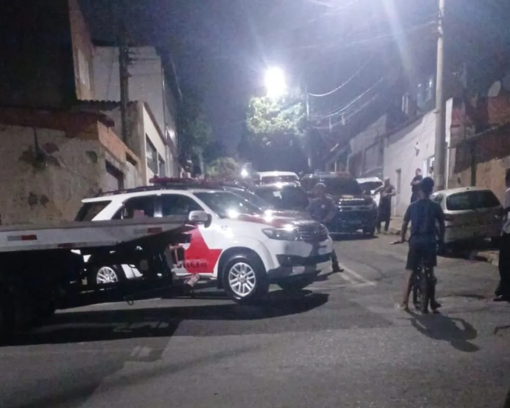 Dois suspeitos morrem após troca de tiros com policiais do Baep