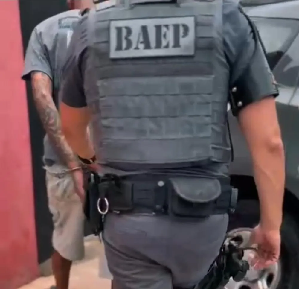 Policiais do Baep apreendem moto roubada e prendem dois ladrões em Campinas