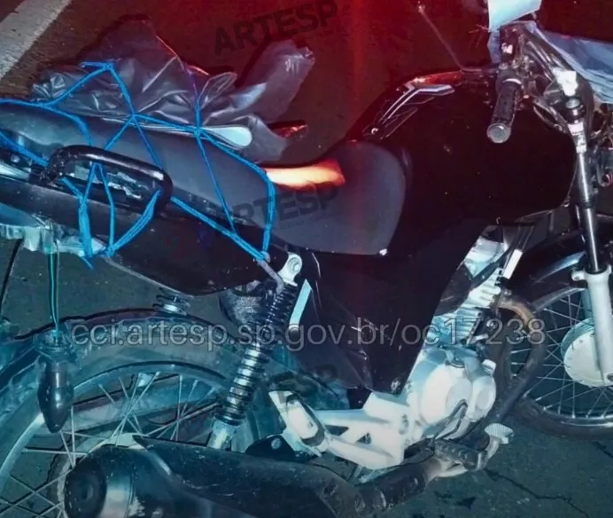 Tragédia na SP-352: Motoboy de 29 anos morre ao colidir com cavalo solto na pista