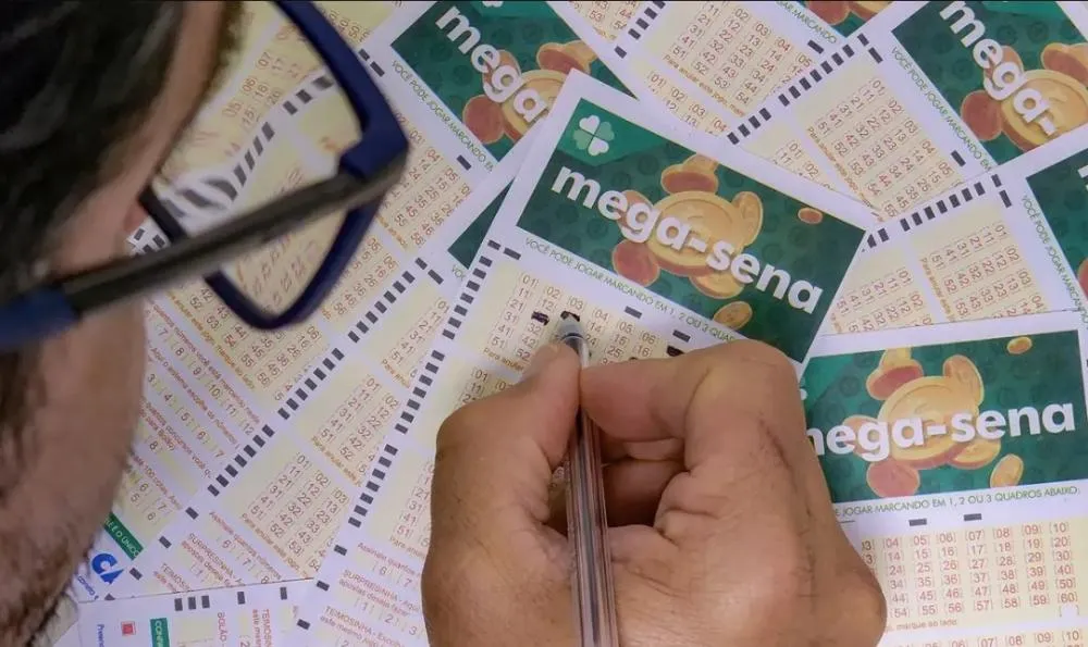 Mega-Sena acumula e prêmio pode chegar a R$ 18 milhões nesta terça-feira