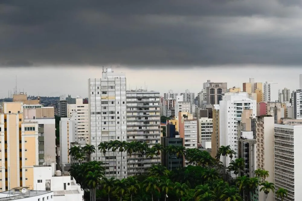 Raios, granizo e ventos: região recebe alerta a partir desta terça-feira