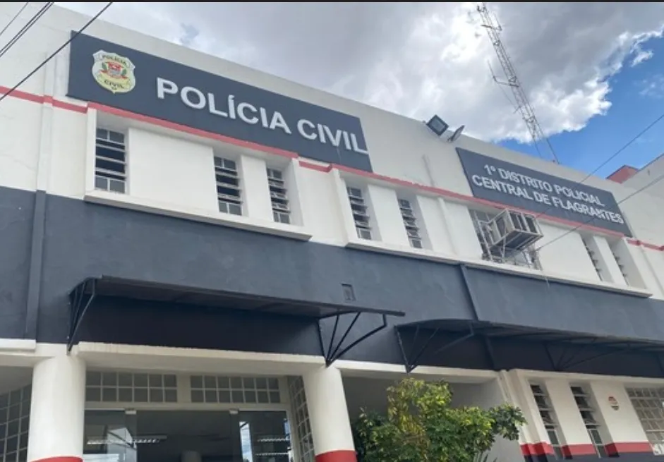 “Duelo” de facão em bar de Campinas termina com um preso e outro internado