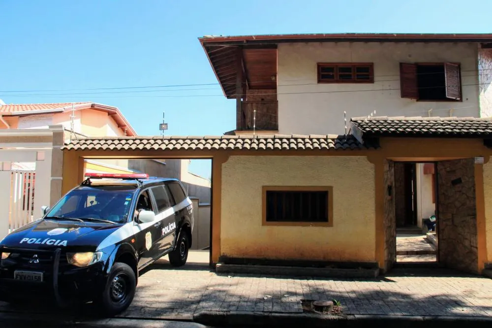 Pai é preso por cárcere privado de próprio filho de 7 anos em Cosmópolis